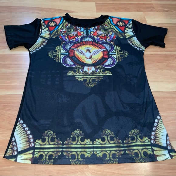 Reworked colorful one of a kind clubbing it boy cutout short sleeve tee size S - Picture 9 of 14